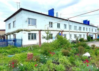 Продаю 2-комнатную квартиру, 42.1 м2, село Иглино, улица Ленина, 10