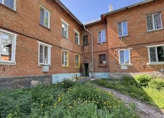 Продаю 2-ком. квартиру, 60.5 м2, Тульская область, улица Мичурина, 52