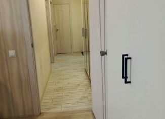 Продам 2-ком. квартиру, 45.6 м2, поселок городского типа Стройкерамика, ЖК Детский Мир, улица Митрополита Иоанна Снычёва