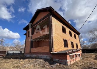 Продаю дом, 600 м2, Копейск, улица Тореза, 8