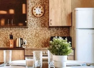 Продается однокомнатная квартира, 43 м2, Новокузнецк, улица Кирова, 23А