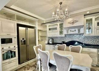 3-ком. квартира в аренду, 120 м2, Сочи, улица Яна Фабрициуса, 2/4Б, микрорайон Яна Фабрициуса