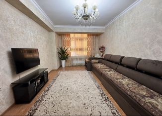 Продается двухкомнатная квартира, 70 м2, Кизляр, улица 40 лет Дагестана, 22Б