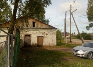 Продам помещение свободного назначения, 200 м2, поселок городского типа Юрья, Первомайская улица, 12