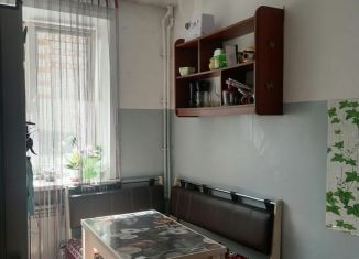 Продам 1-ком. квартиру, 37 м2, Белогорск, Южная улица, 20