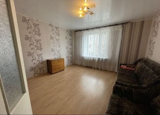 Продается 2-комнатная квартира, 54 м2, деревня Григорово, Центральная улица, 20