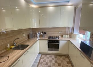 Продаю 3-комнатную квартиру, 74.7 м2, Бахчисарай, Музыкальный переулок, 7