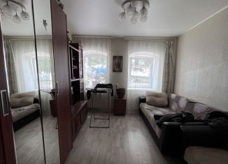 2-комнатная квартира на продажу, 40 м2, Боровск, площадь Ленина, 8
