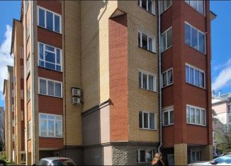 Четырехкомнатная квартира на продажу, 143 м2, Кировская область, улица Молодой Гвардии, 46