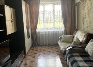 Сдается трехкомнатная квартира, 80 м2, Владикавказ, улица 8 Марта, микрорайон Северный