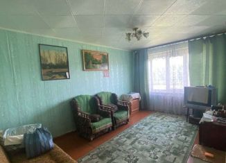 2-комнатная квартира на продажу, 49.2 м2, поселок городского типа Нарышкино, площадь Ленина