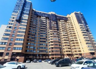 Продам 3-ком. квартиру, 67 м2, Санкт-Петербург, 5-й Предпортовый проезд, 12к2, 5-й Предпортовый проезд