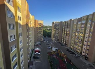 Продаю 2-комнатную квартиру, 65 м2, Ставрополь, улица Чапаева, 4/1В, ЖК Семейный