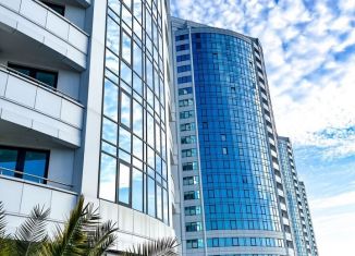 Продаю 1-ком. квартиру, 45 м2, Сочи, улица Ленина, 298Бк7, ЖК Морская Симфония