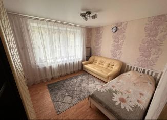 Сдается в аренду 1-комнатная квартира, 30 м2, Нижнекамск, проспект Вахитова, 45
