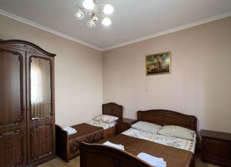 Сдача в аренду комнаты, 17 м2, Сочи, улица Свердлова, 34А, микрорайон Центральный