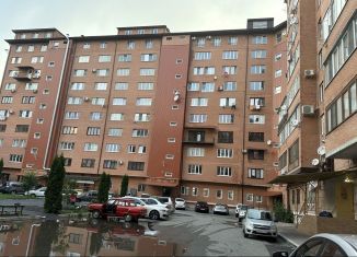 Продаю трехкомнатную квартиру, 86 м2, Владикавказ, Кырджалийская улица, 10Б, 31-й микрорайон