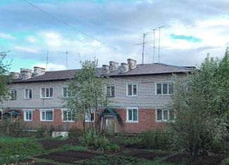Продается двухкомнатная квартира, 47.4 м2, посёлок Ферма, улица Нефтяников, 36