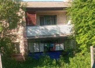 Продаю двухкомнатную квартиру, 47 м2, село Николаевка, Школьная улица, 7А