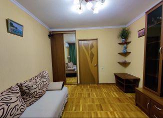 Сдается двухкомнатная квартира, 48 м2, Сочи, улица Гагарина, 42, микрорайон Заречный