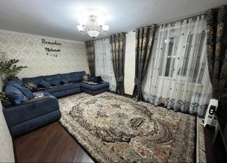 Продам 4-ком. квартиру, 100 м2, посёлок Новый Кяхулай, Октябрьская улица, 83