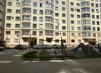 Продажа 3-комнатной квартиры, 100 м2, Нальчик, улица Шарданова, 48, район Хладокомбинат