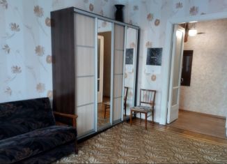 Сдается в аренду 2-комнатная квартира, 62 м2, Великий Новгород, Большая Санкт-Петербургская улица, 10