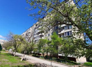 Продам 2-комнатную квартиру, 42.2 м2, Свердловская область, улица Академика Бардина, 39