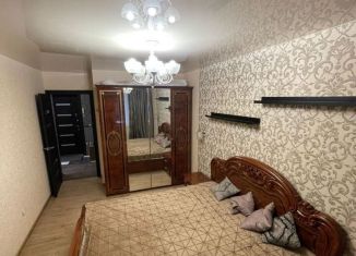 2-комнатная квартира на продажу, 61 м2, Екатеринбург, метро Чкаловская, улица Краснолесья, 103