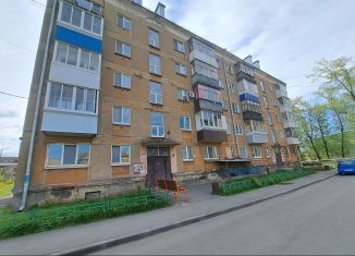 Продается 2-комнатная квартира, 44.5 м2, Свердловская область, улица Красных Зорь, 1