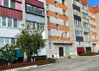 Продажа 2-комнатной квартиры, 51.1 м2, Курган, улица Макаренко, 95