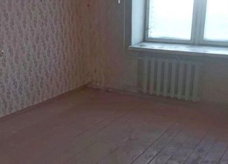 Продажа двухкомнатной квартиры, 42.8 м2, Калужская область, улица Строителей, 2