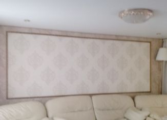 Трехкомнатная квартира в аренду, 60 м2, Курская область, улица Космонавтов, 24