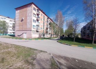 Продажа 2-комнатной квартиры, 43.9 м2, Соликамск, улица Матросова, 59Б