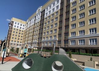 Трехкомнатная квартира на продажу, 80.2 м2, Брянск