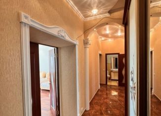 Продается 3-ком. квартира, 80 м2, Ефремов, улица Лермонтова, 34