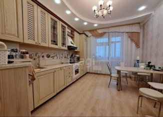 Сдается 4-комнатная квартира, 126 м2, Новосибирск, улица Ильича, 23