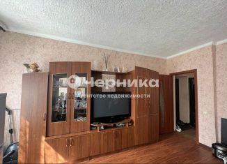 Продаю 2-комнатную квартиру, 49 м2, Шахты, улица Ленина, 174