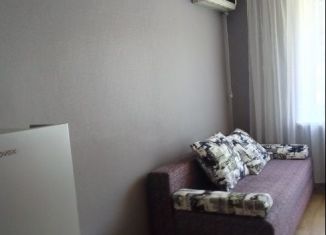Сдам в аренду однокомнатную квартиру, 19 м2, Аксай, улица Будённого, 138