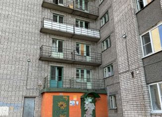 Сдам в аренду двухкомнатную квартиру, 35 м2, Вологодская область, Комсомольская улица, 4
