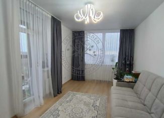 Продается 2-комнатная квартира, 73.7 м2, Екатеринбург, микрорайон Светлый, 7