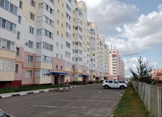 Сдается 1-комнатная квартира, 44 м2, Орловская область, улица Бурова, 44А