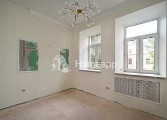 Продается 2-комнатная квартира, 34 м2, Москва, улица Казакова, 3с4, метро Чкаловская