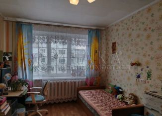 Продается 2-комнатная квартира, 54.3 м2, Ленинградская область, посёлок Володарское, 4