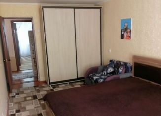 Сдам в аренду 2-ком. квартиру, 47 м2, Лениногорск, улица Гагарина, 48