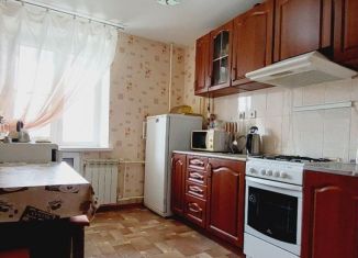 Сдача в аренду 2-комнатной квартиры, 55 м2, Волгоградская область, улица Ломакина, 24А