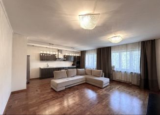 Продается 3-комнатная квартира, 104 м2, Санкт-Петербург, Ярославский проспект, 14, метро Пионерская