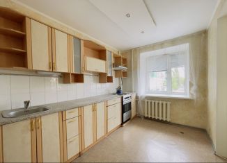 Продается двухкомнатная квартира, 54.3 м2, Кумертау, улица Пушкина, 17