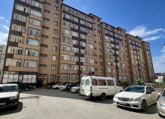 Продам 2-ком. квартиру, 72 м2, Каспийск, Кавказская улица, 21