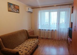 Аренда однокомнатной квартиры, 35 м2, Ставропольский край, улица Гагарина, 56